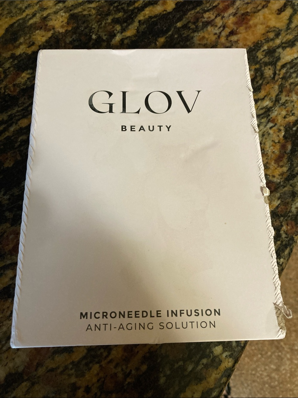 Glov Beauty Microneedle Infusion
Anti-aging Solution